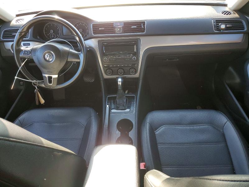 Photo 8 from auction – 2014 VOLKSWAGEN PASSAT with VIN 1VWAT7A36EC098029