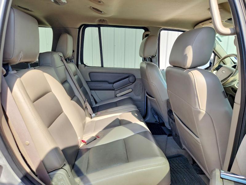 Photo 10 from auction – 2006 FORD EXPLORER with VIN 1FMEU63E16UA92267