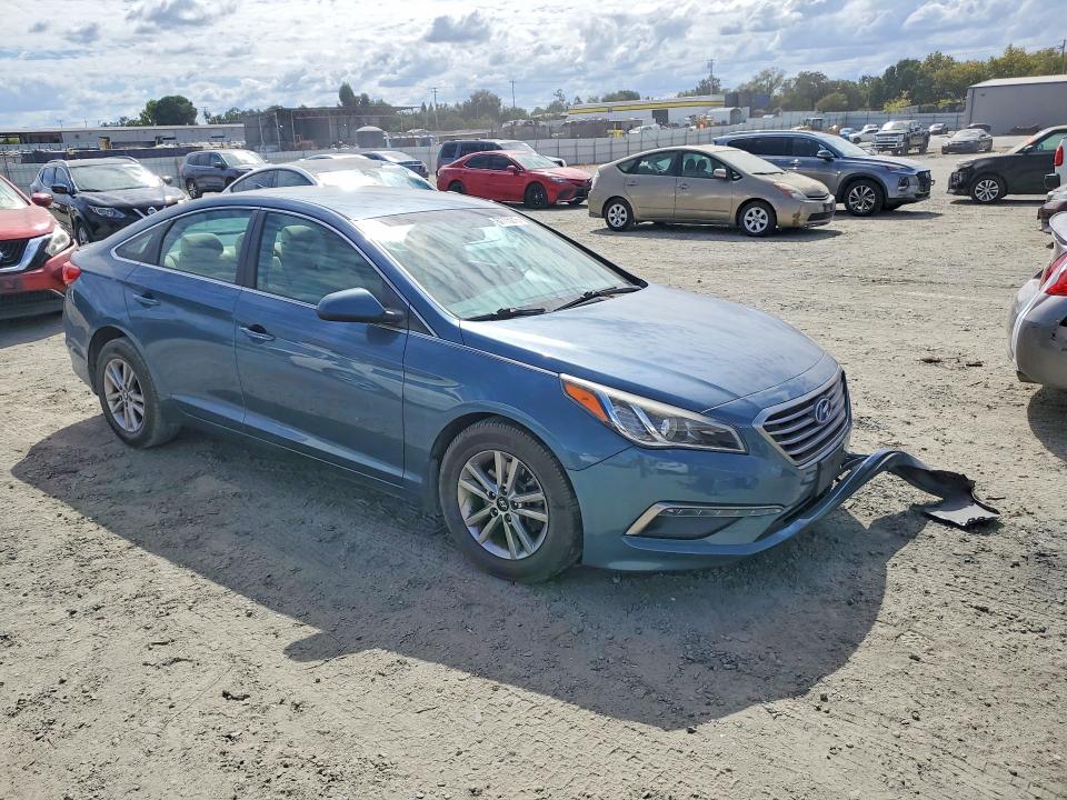 Photo 4 from auction – 2015 HYUNDAI SONATA with VIN 5NPE24AF2FH257179