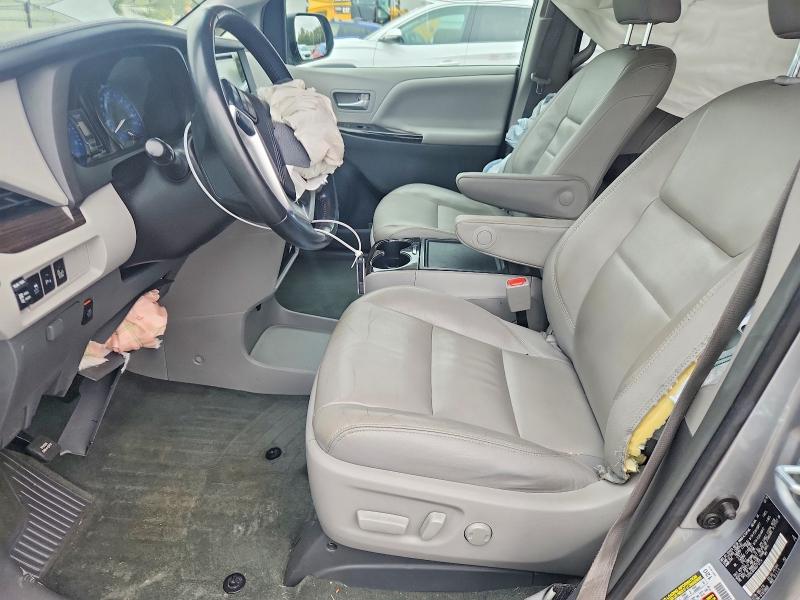Снимка 7 от търг – 2016 TOYOTA SIENNA с VIN 5TDYK3DC8GS713724