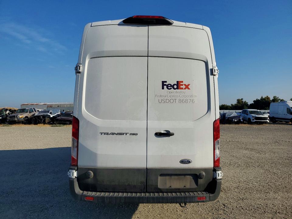 Photo 6 from auction – 2025 FORD TRANSIT with VIN 1FTBR3X82SKB25505