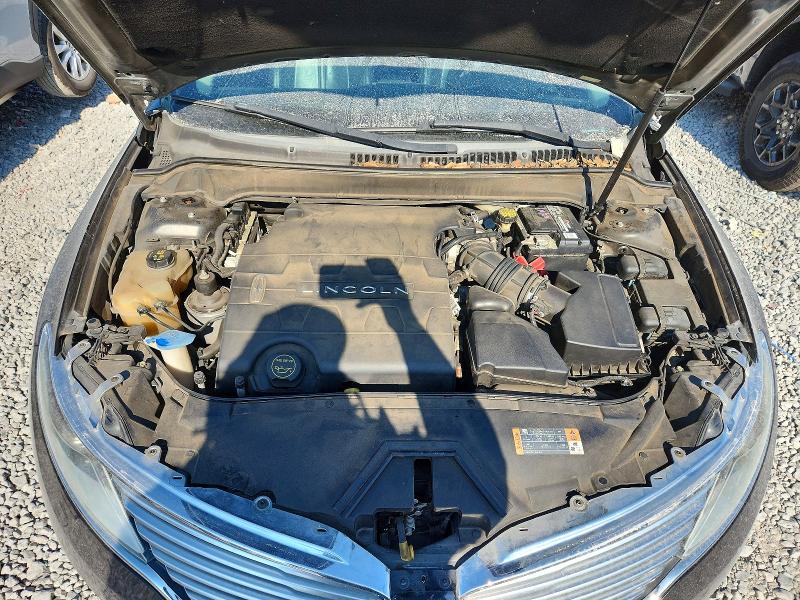 Photo 11 from auction – 2015 LINCOLN MKZ with VIN 3LN6L2GK0FR628763