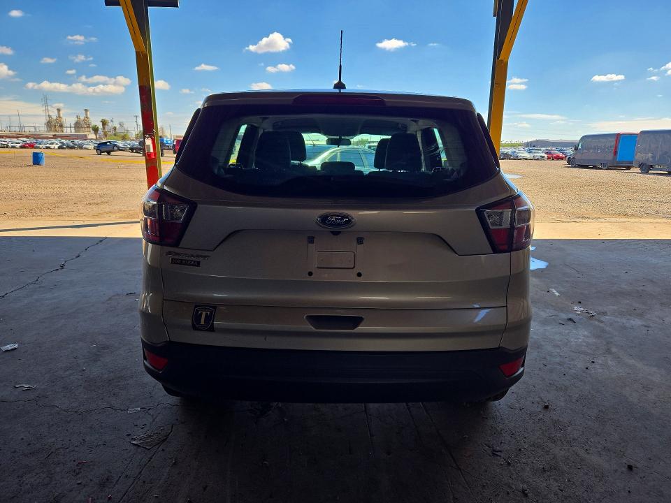 Снимка 6 от търг – 2017 FORD ESCAPE с VIN 1FMCU0F74HUC61184