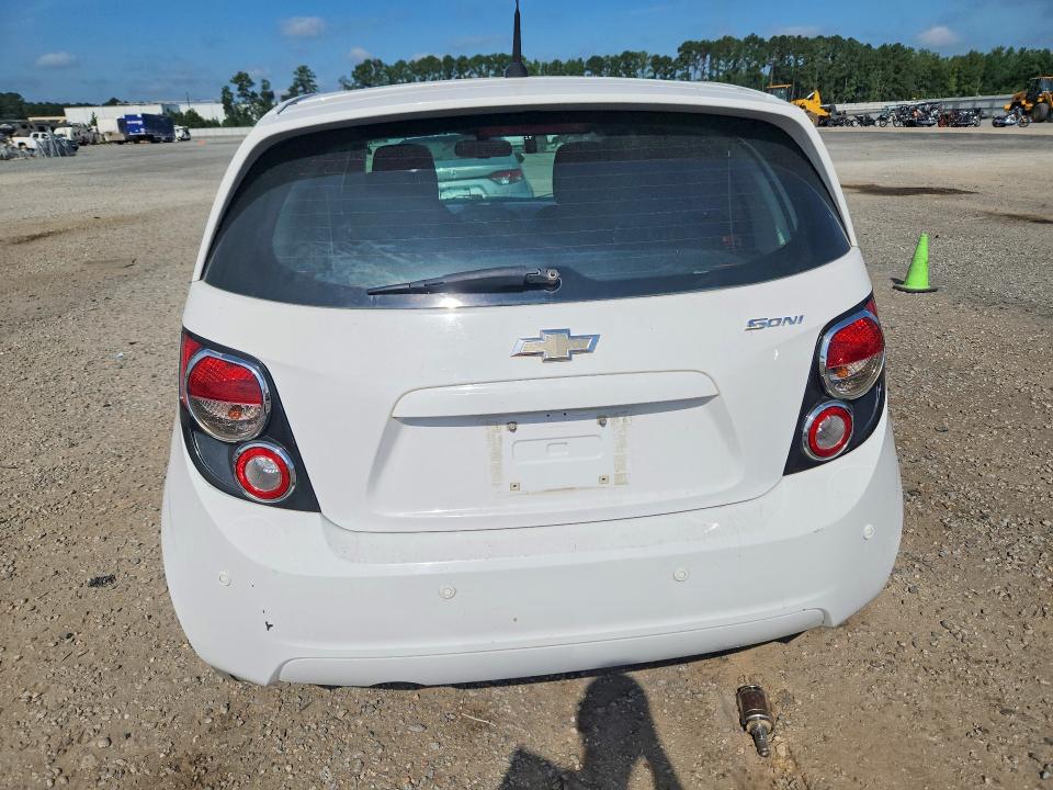 Photo 6 from auction – 2014 CHEVROLET SONIC with VIN 1G1JA6SH1E4183814