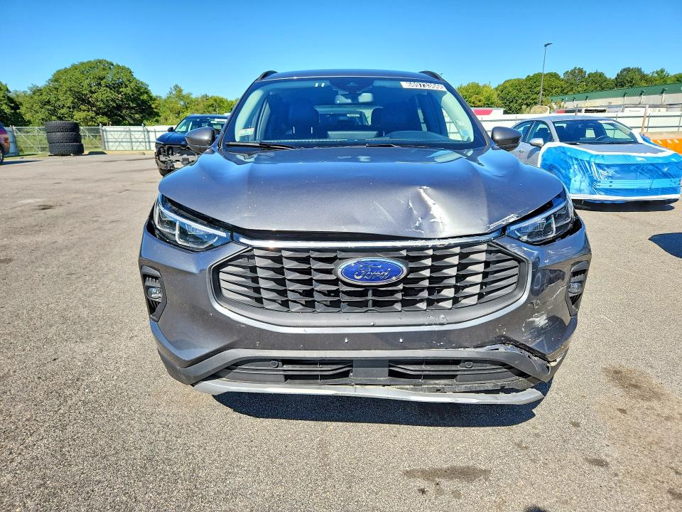 Zdjęcie 5 z aukcji – 2025 FORD ESCAPE z VIN 1FMCU9JA3SUB24090