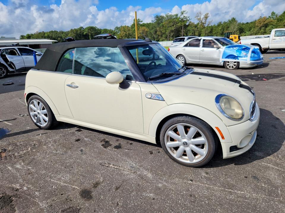 Photo 4 from auction – 2010 MINI COOPER with VIN WMWMS3C52ATY50651