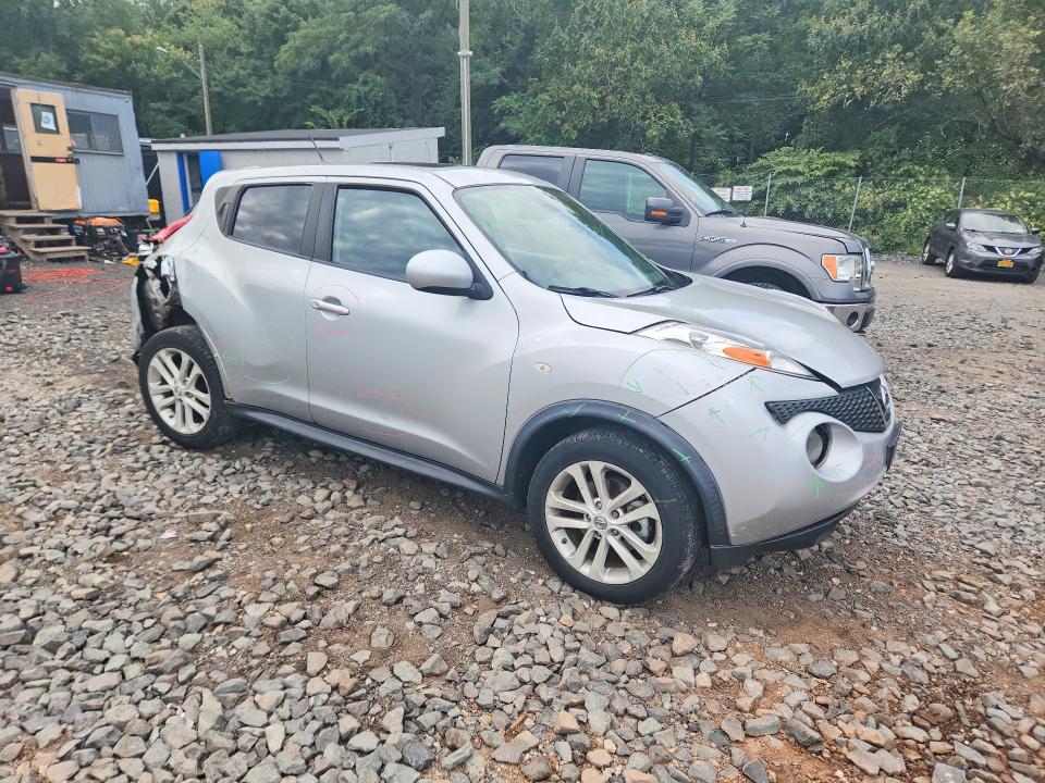 Photo 4 from auction – 2013 NISSAN JUKE with VIN JN8AF5MV2DT211764