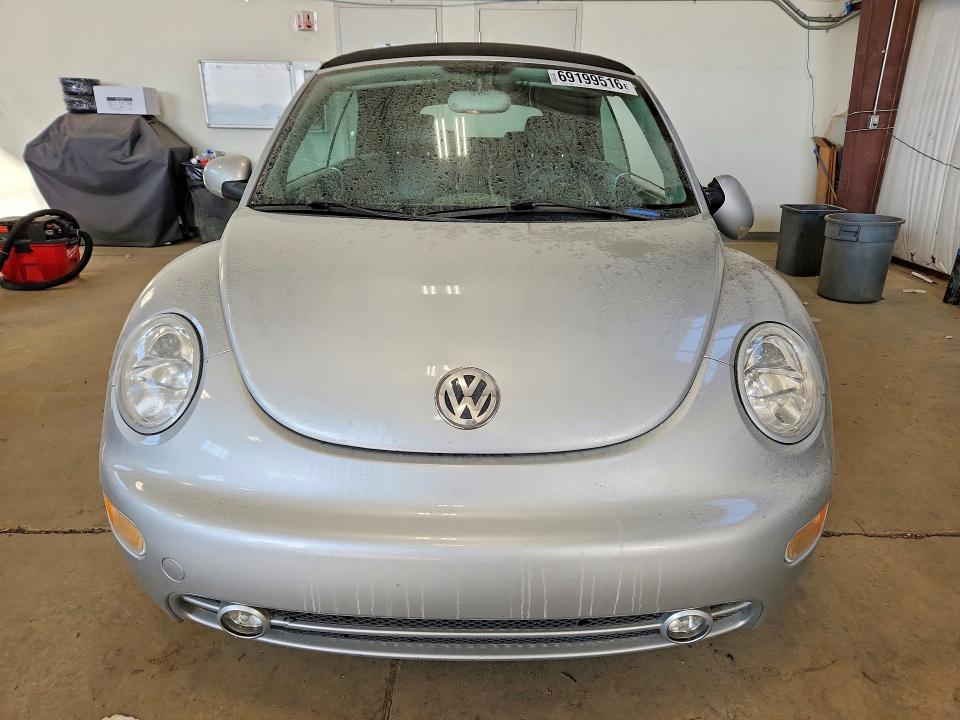 Photo 5 from auction – 2004 VOLKSWAGEN NEW BEETLE with VIN 3VWDD21Y84M303971