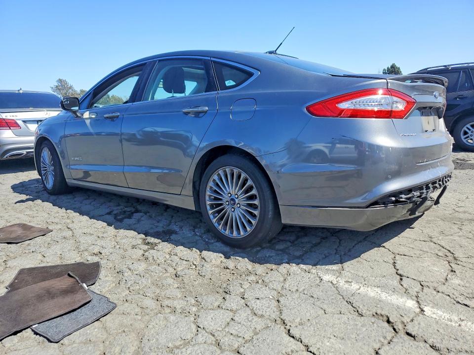 Photo 2 from auction – 2014 FORD FUSION with VIN 3FA6P0RU7ER398218