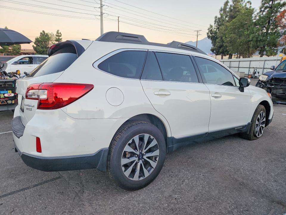 صورة رقم 3 من المزاد - 2016 SUBARU OUTBACK مع VIN 4S4BSALC8G3240125
