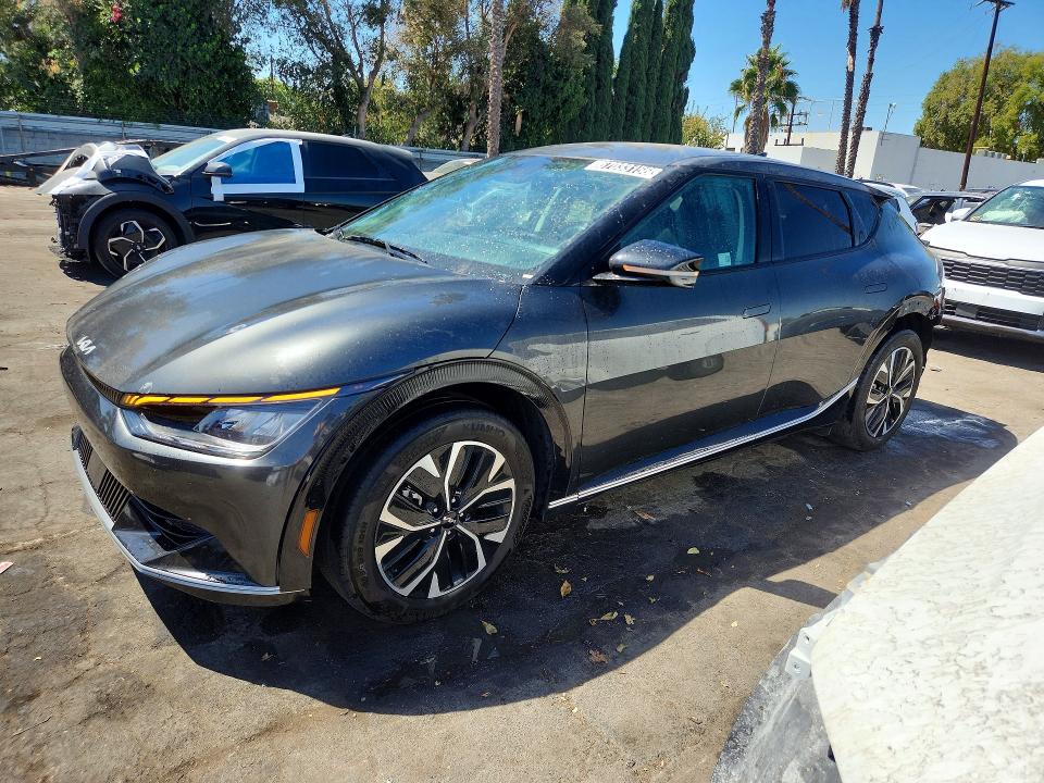 2023 KIA EV6