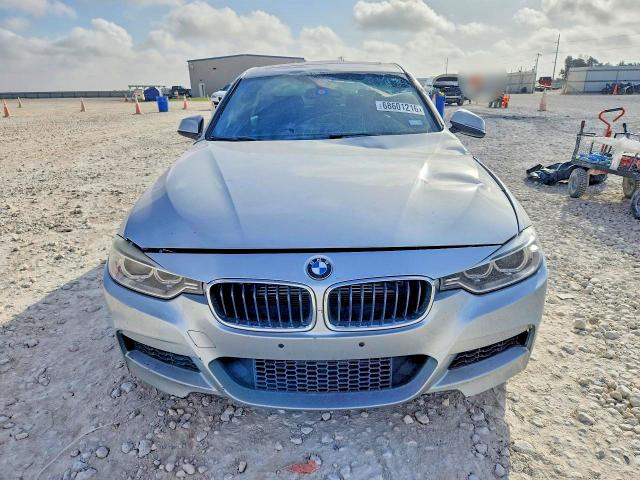 Foto 5 de la subasta – 2013 BMW 335 con VIN WBA3A9G5XDNR97157