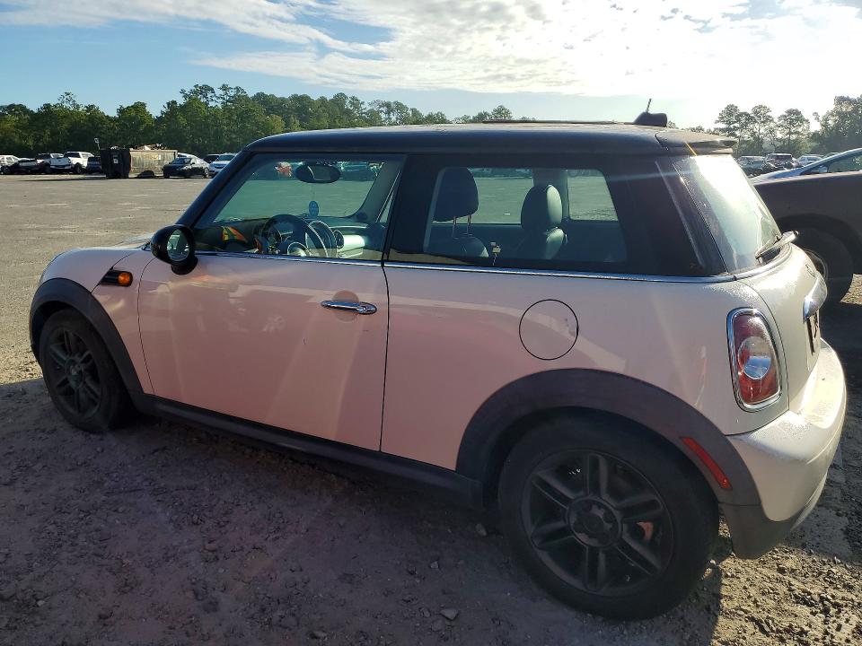 Foto 2 de la subasta – 2011 MINI COOPER con VIN WMWSU3C5XBT251841