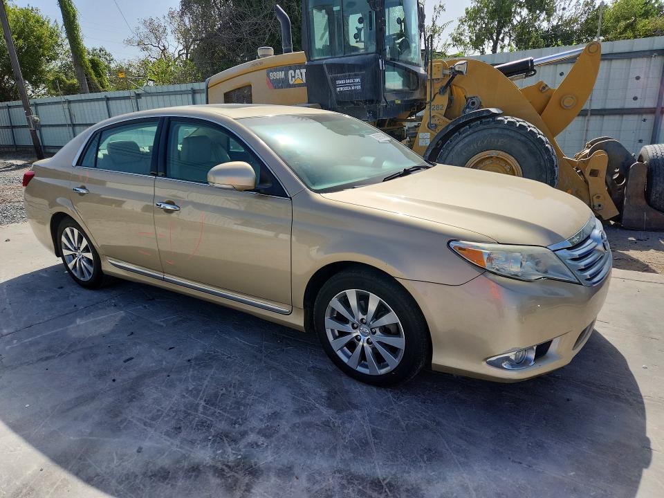 Foto 4 de la subasta – 2011 TOYOTA AVALON con VIN 4T1BK3DBXBU413356