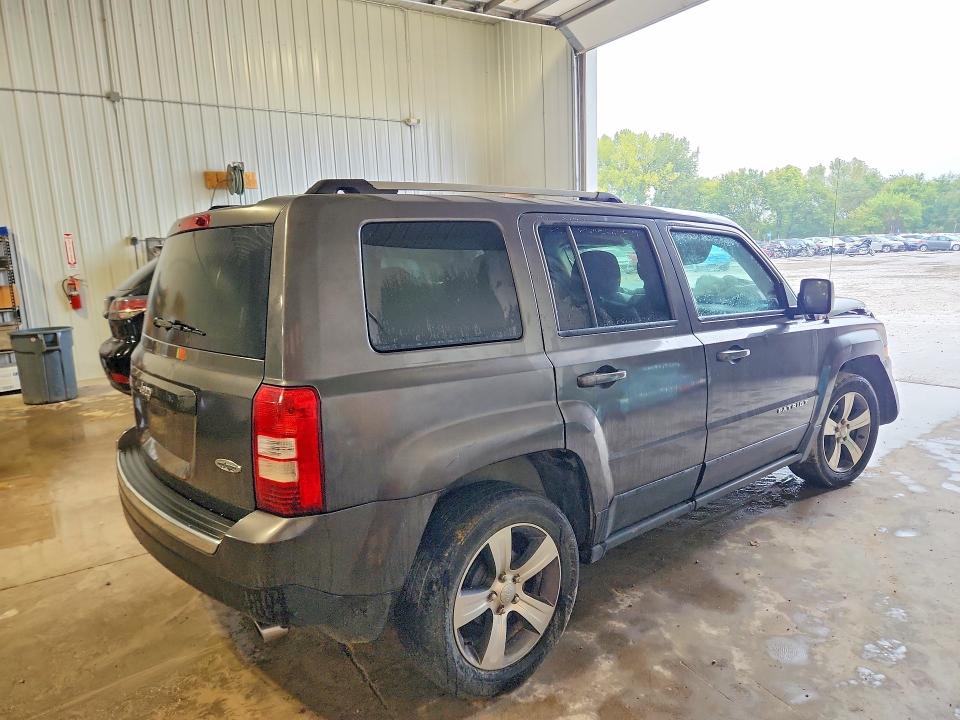 Photo 3 from auction – 2017 JEEP PATRIOT with VIN 1C4NJPFA2HD202502