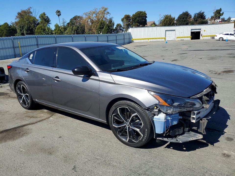 Снимка 4 от търг – 2024 NISSAN ALTIMA с VIN 1N4BL4CV7RN392026