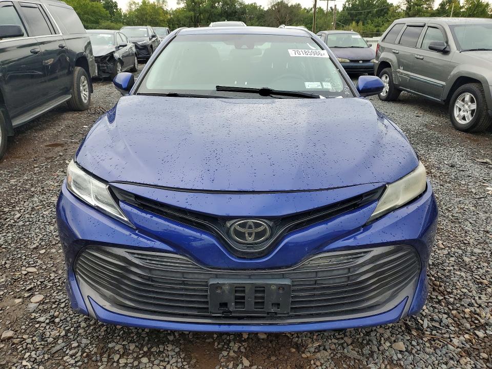 Photo 5 from auction – 2018 TOYOTA CAMRY with VIN 4T1B11HK5JU575461