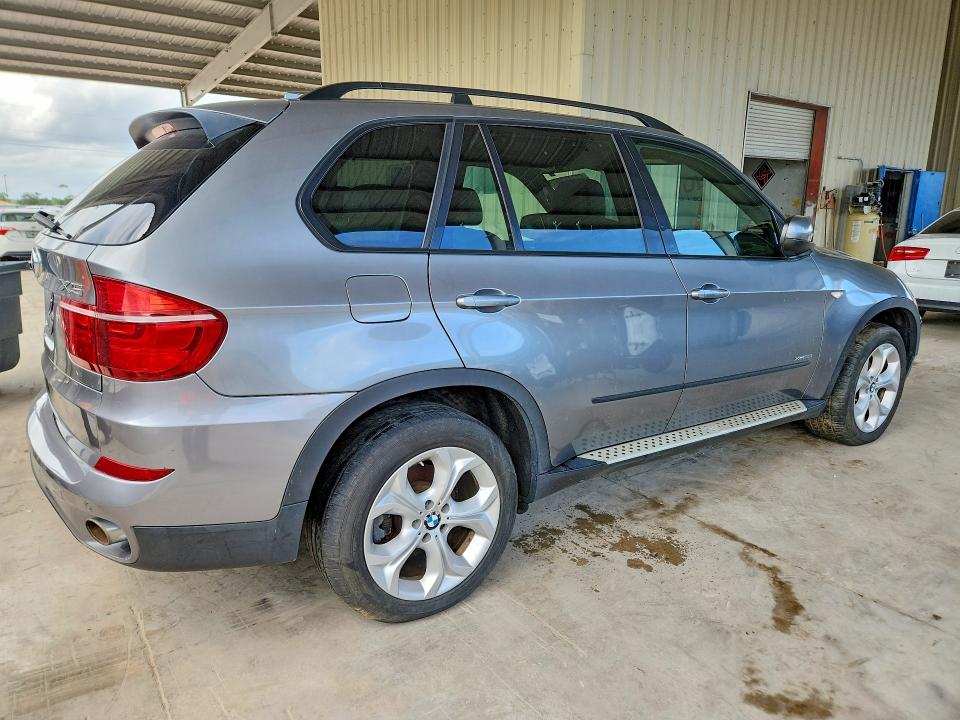 Photo 3 from auction – 2012 BMW X5 with VIN 5UXZV4C53CL761100