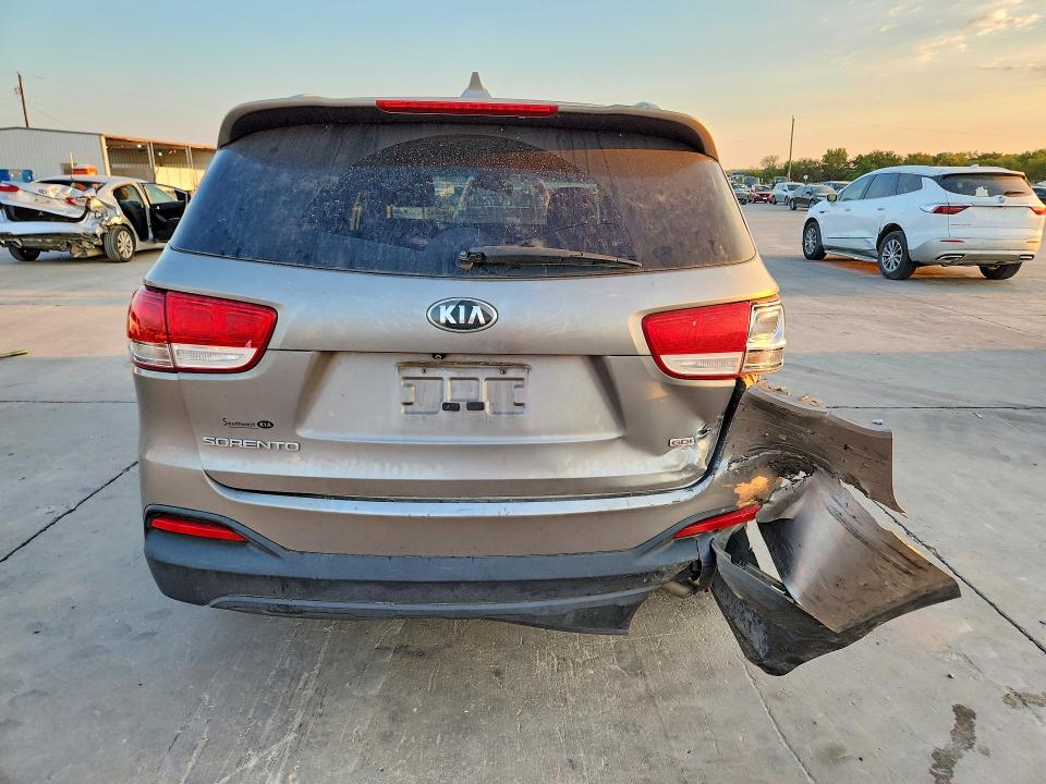 Photo 6 from auction – 2018 KIA SORENTO with VIN 5XYPG4A33JG346033