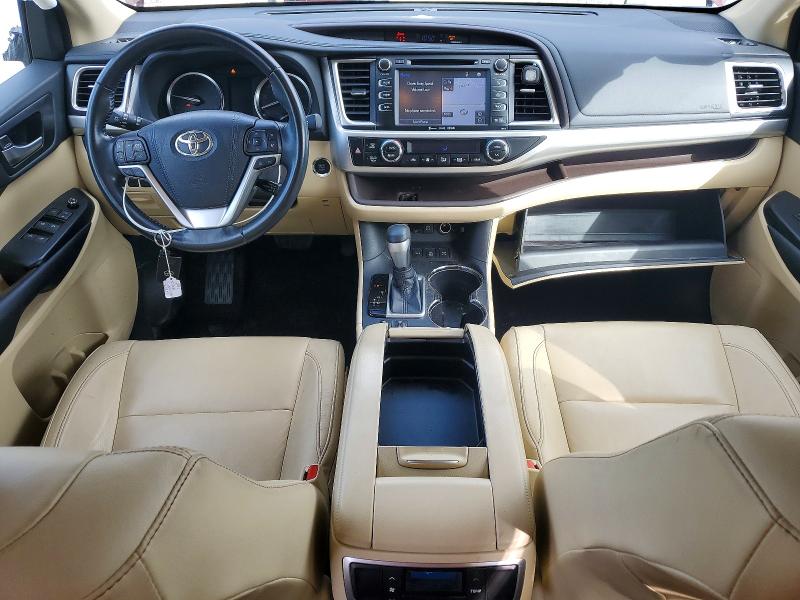 Снимка 8 от търг – 2018 TOYOTA HIGHLANDER с VIN 5TDJZRFH2JS844924