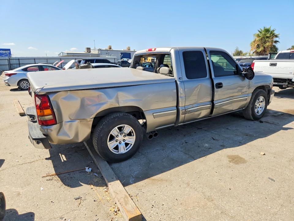 Фото 3 с аукциона – 1999 CHEVROLET SILVERADO с VIN 2GCEC19T5X1181563