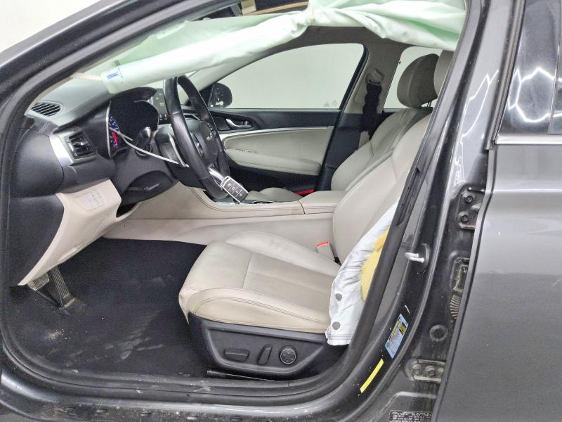 Photo 7 from auction – 2019 GENESIS G70 with VIN KMTG64LA9KU037392