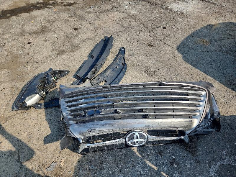 Снимка 12 от търг – 2016 TOYOTA CAMRY с VIN 4T4BF1FK6GR578968