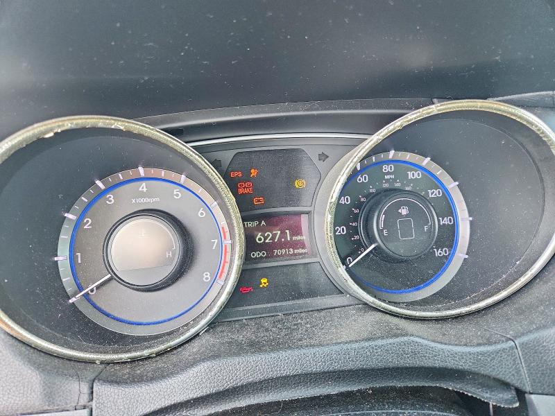 Снимка 9 от търг – 2011 HYUNDAI SONATA с VIN 5NPEC4AC4BH122220