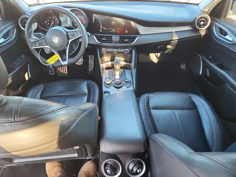 Photo 8 from auction – 2017 ALFA ROMEO GIULIA with VIN ZARFAEBN8H7540654