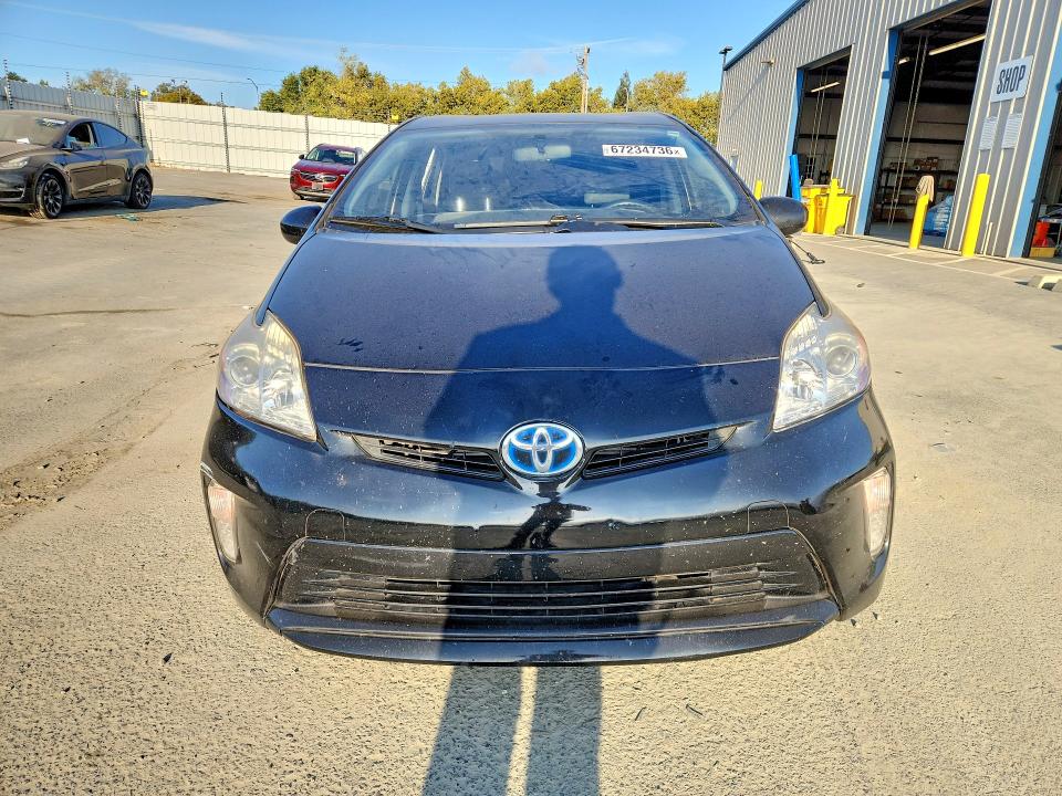 Photo 5 from auction – 2015 TOYOTA PRIUS with VIN JTDKN3DU2F0463775