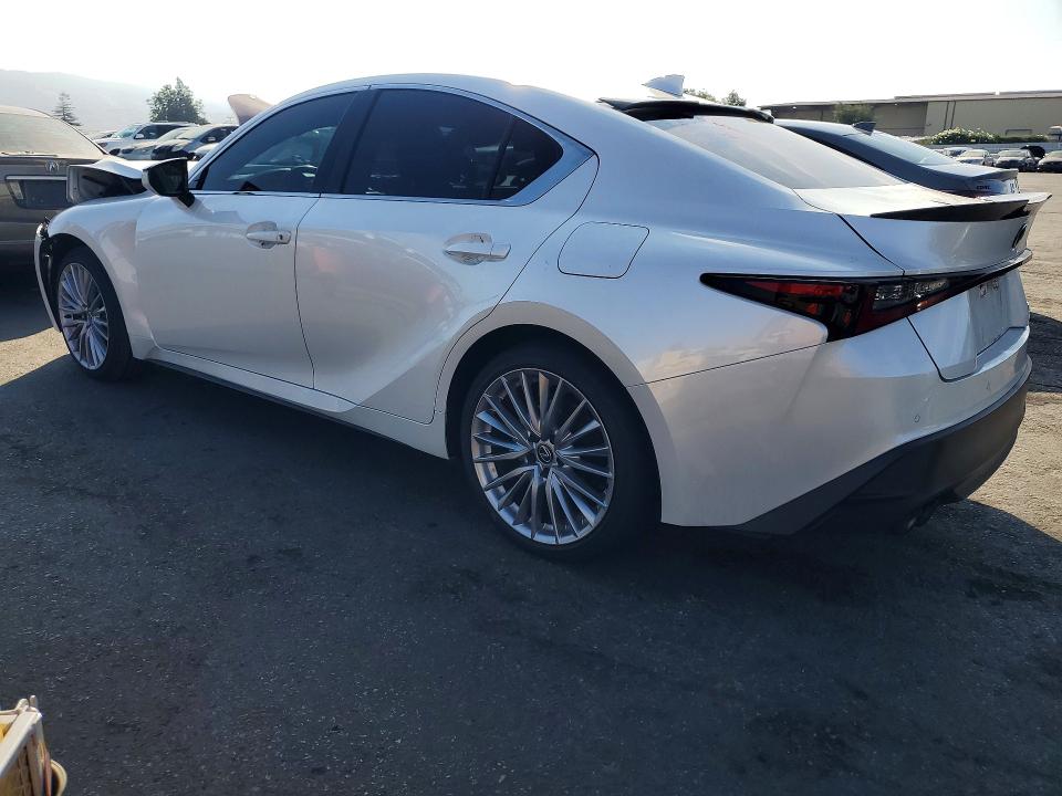 Zdjęcie 2 z aukcji – 2024 LEXUS IS 300 z VIN JTHD81F24R5052917