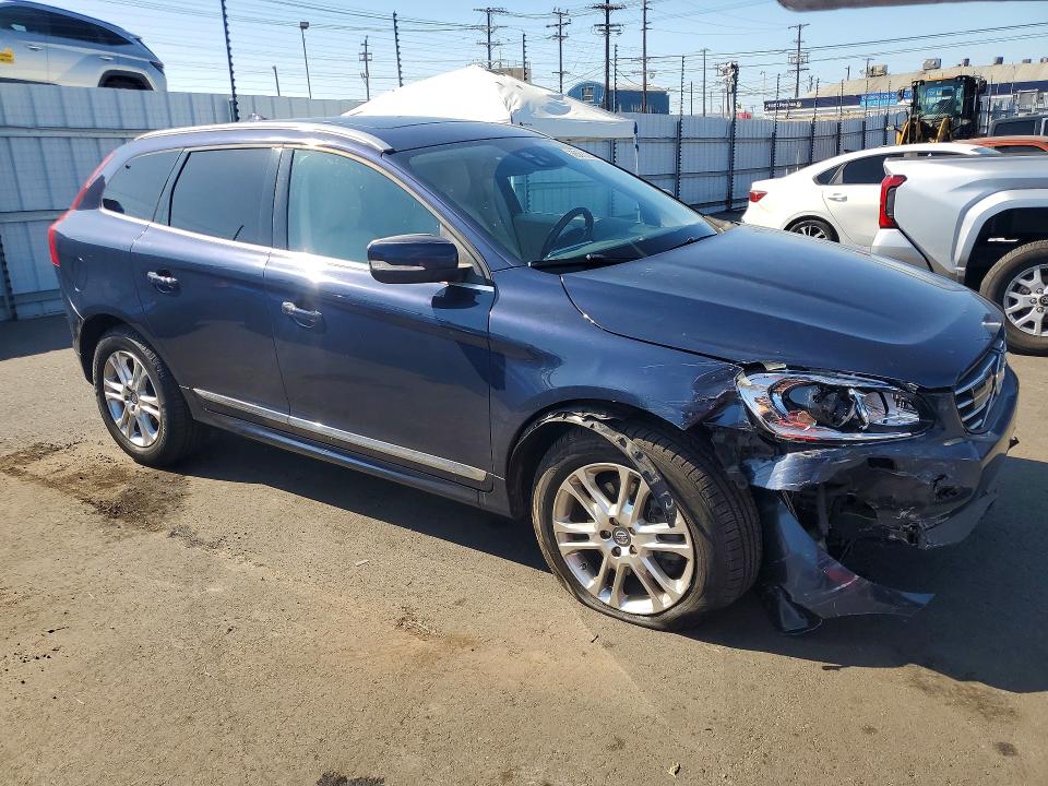 Photo 4 from auction – 2015 VOLVO XC60 with VIN YV440MDD7F2601454