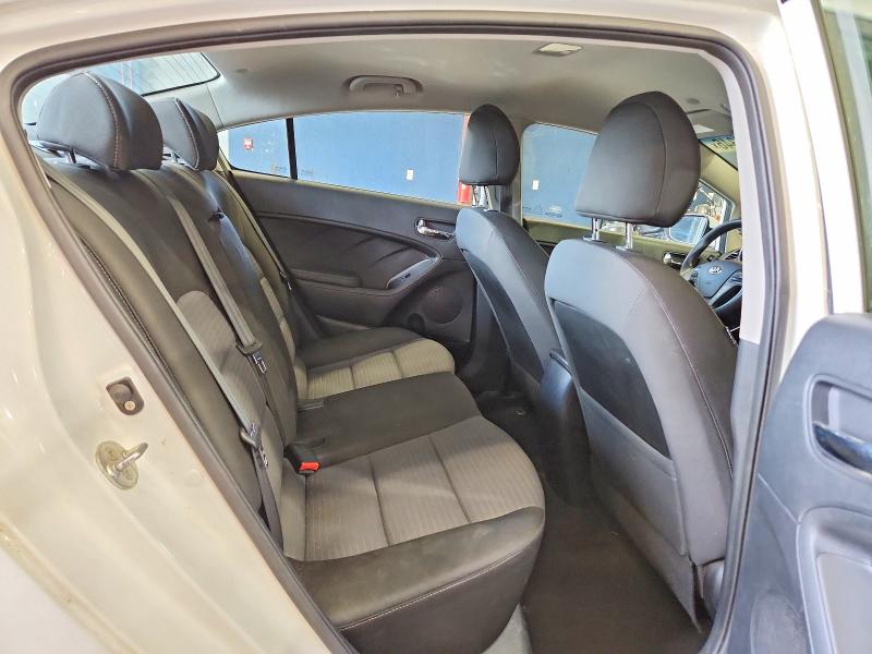 Photo 10 from auction – 2015 KIA FORTE with VIN KNAFX4A63F5393842