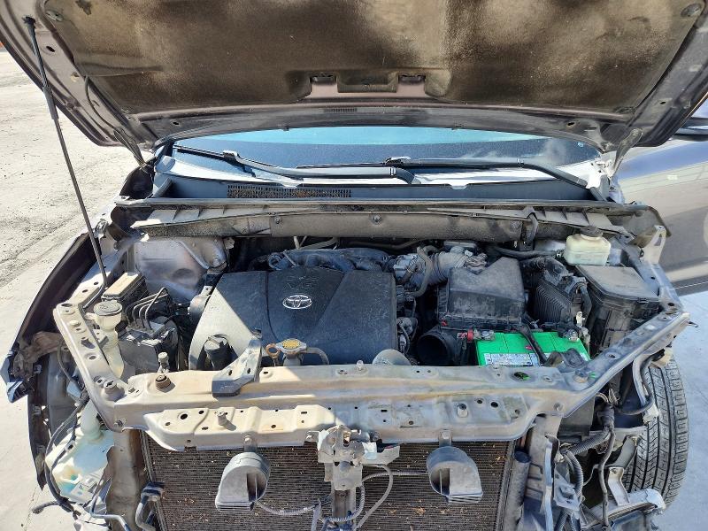Снимка 11 от търг – 2017 TOYOTA HIGHLANDER с VIN 5TDKZRFH2HS518801