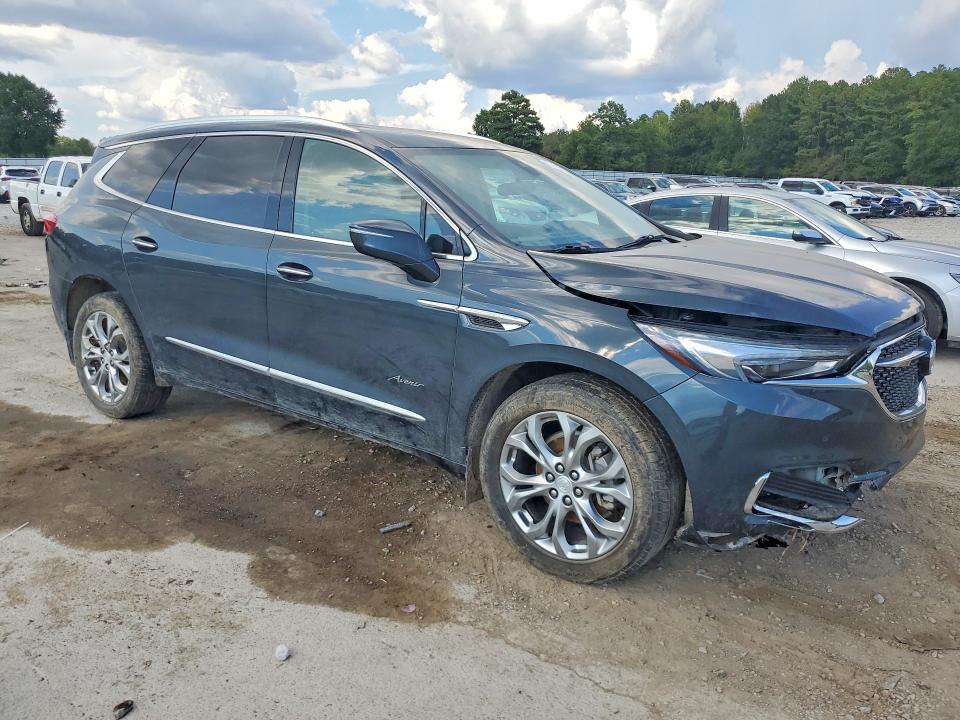 Photo 4 from auction – 2018 BUICK ENCLAVE with VIN 5GAERDKW3JJ251578