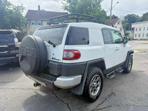 Photo 3 from auction – 2012 TOYOTA FJ CRUISER with VIN JTEBU4BF1CK147907