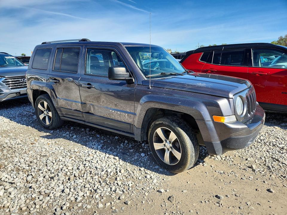 Photo 4 from auction – 2017 JEEP PATRIOT with VIN 1C4NJRFB5HD210775
