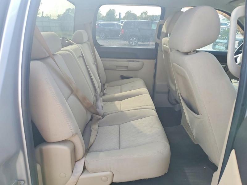 Photo 10 from auction – 2010 GMC SIERRA with VIN 3GTRKVE31AG123434