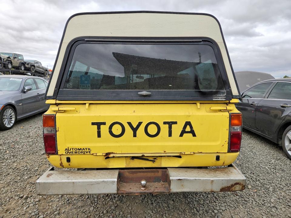 Photo 6 from auction – 1981 TOYOTA PICKUP with VIN JT4RN44S9B0003915