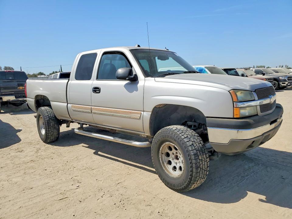 Zdjęcie 4 z aukcji – 2005 CHEVROLET SILVERADO z VIN 1GCEC19V95Z182608