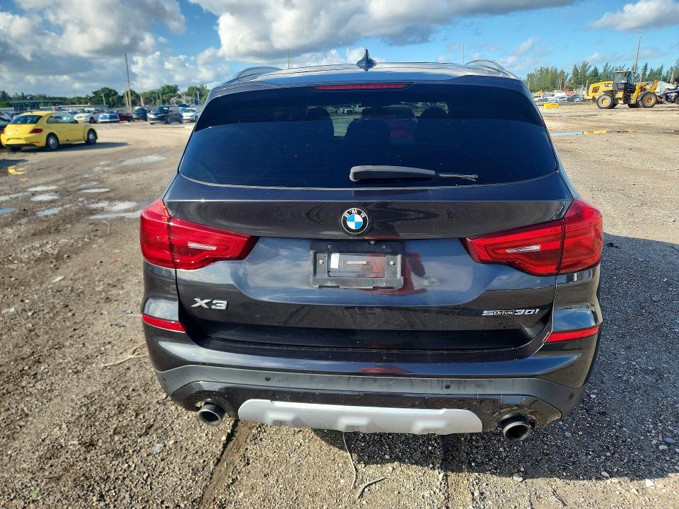 Foto 6 de la subasta – 2019 BMW X3 con VIN 5UXTR7C5XKLF29574