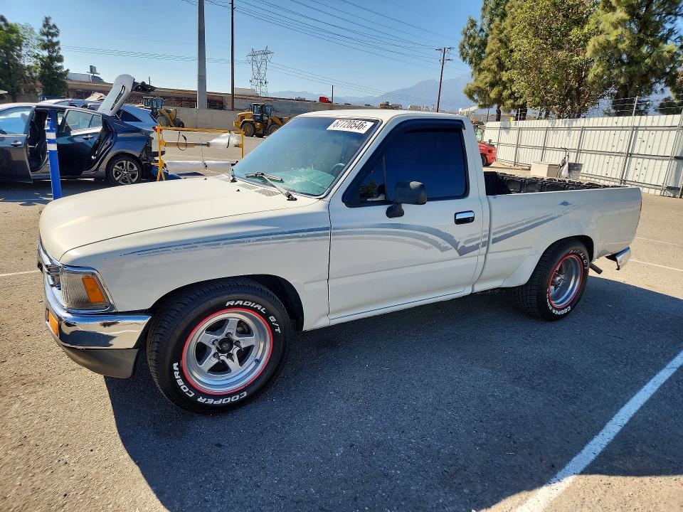 1989 TOYOTA PICKUP - Търг №67720546