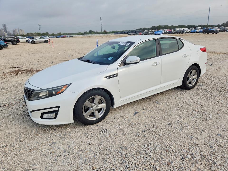 KIA OPTIMA 2015 with VIN KNAGM4A79F5642621 - Photo from auction