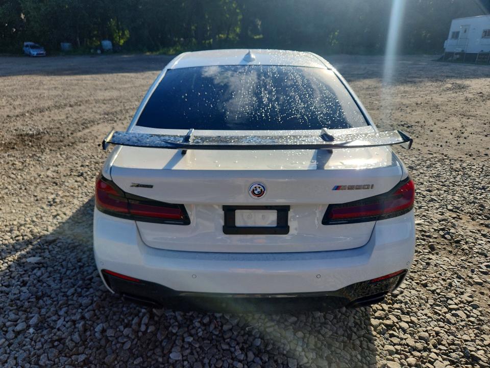 صورة رقم 6 من المزاد - 2023 BMW M550XI مع VIN WBA13BK03PCM17963
