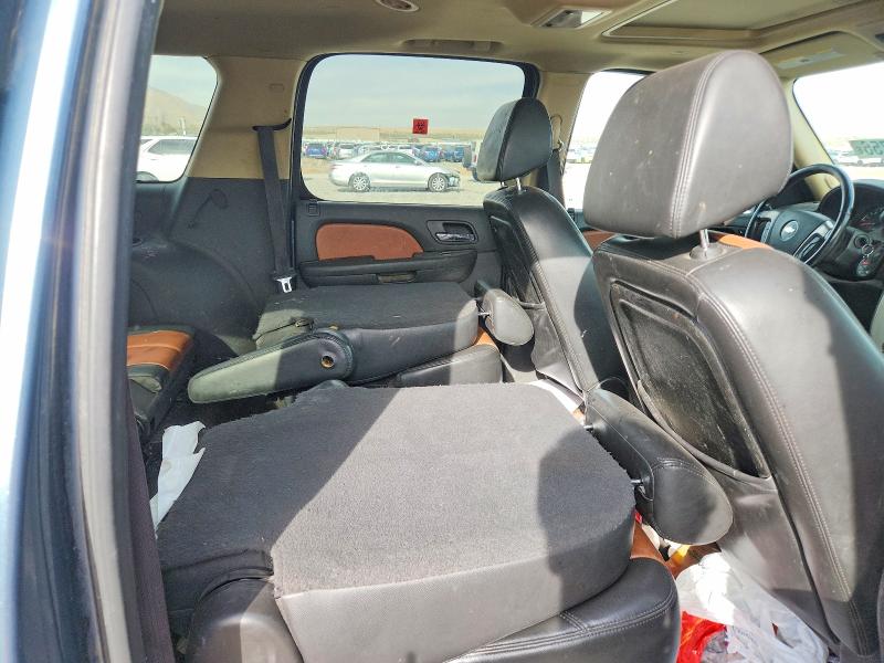 Photo 10 from auction – 2008 CHEVROLET SUBURBAN with VIN 3GNFK16308G244693