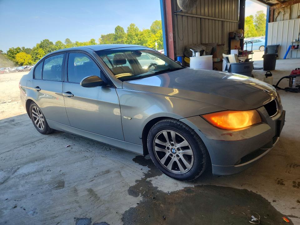 Photo 4 from auction – 2006 BMW 325 with VIN WBAVB135X6PT06245