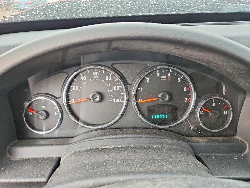 Снимка 9 от търг – 2010 JEEP LIBERTY с VIN 1J4PN2GK7AW167693