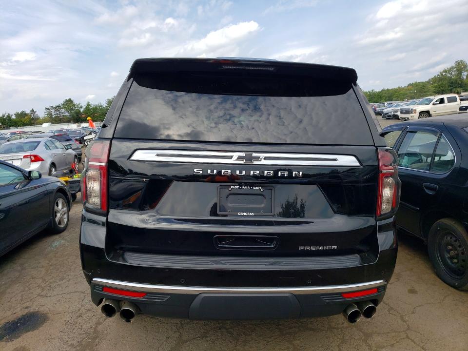 Photo 6 from auction – 2021 CHEVROLET SUBURBAN with VIN 1GNSKFKD2MR145149