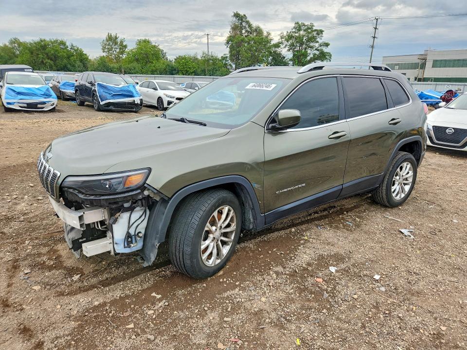 JEEP CHEROKEE 2019 with VIN 1C4PJLCB9KD242436 - Photo from auction