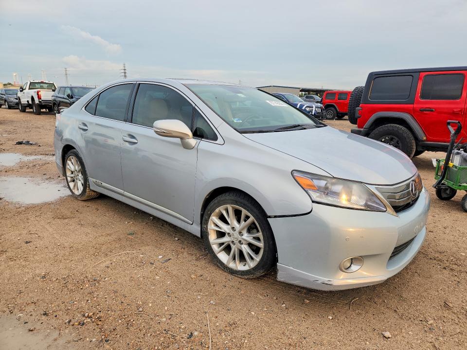 Photo 4 from auction – 2010 LEXUS HS with VIN JTHBB1BA6A2021289
